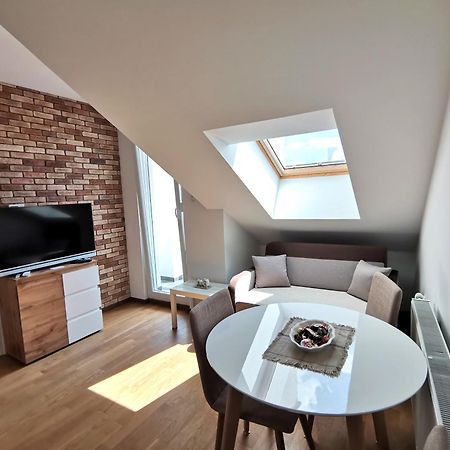 Stan Na Dan M Apartamento Novi Sad Exterior foto