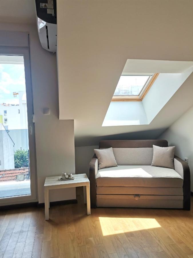Stan Na Dan M Apartamento Novi Sad Exterior foto