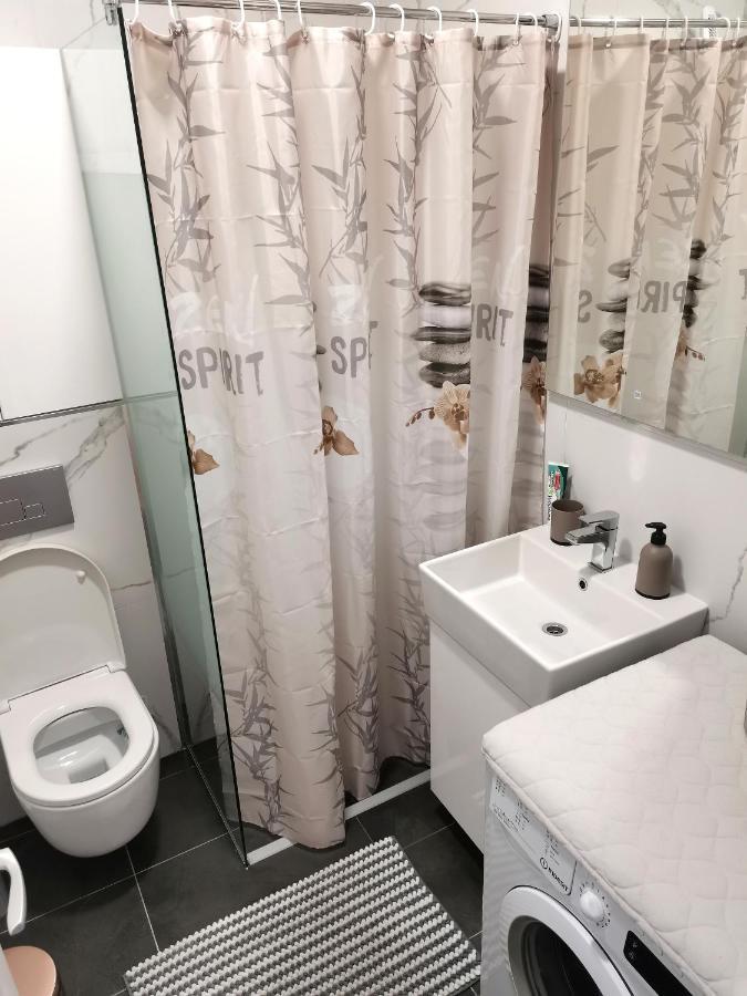 Stan Na Dan M Apartamento Novi Sad Exterior foto