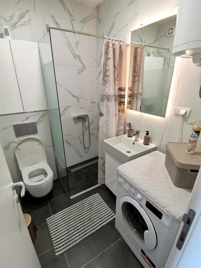 Stan Na Dan M Apartamento Novi Sad Exterior foto