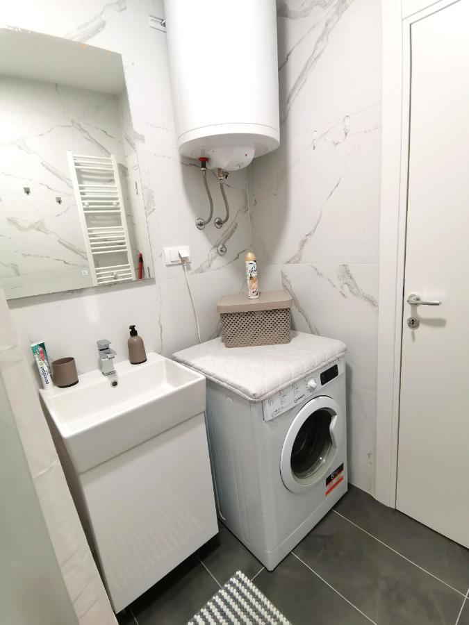 Stan Na Dan M Apartamento Novi Sad Exterior foto