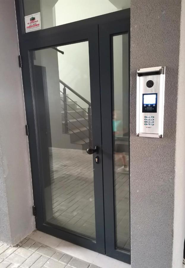 Stan Na Dan M Apartamento Novi Sad Exterior foto