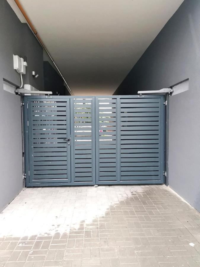 Stan Na Dan M Apartamento Novi Sad Exterior foto
