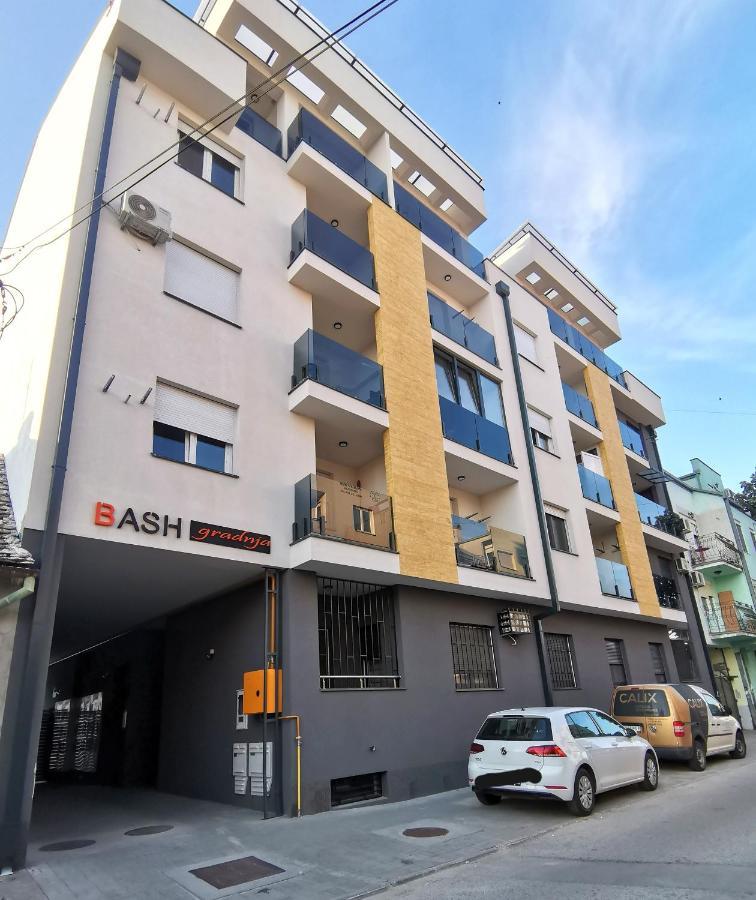 Stan Na Dan M Apartamento Novi Sad Exterior foto