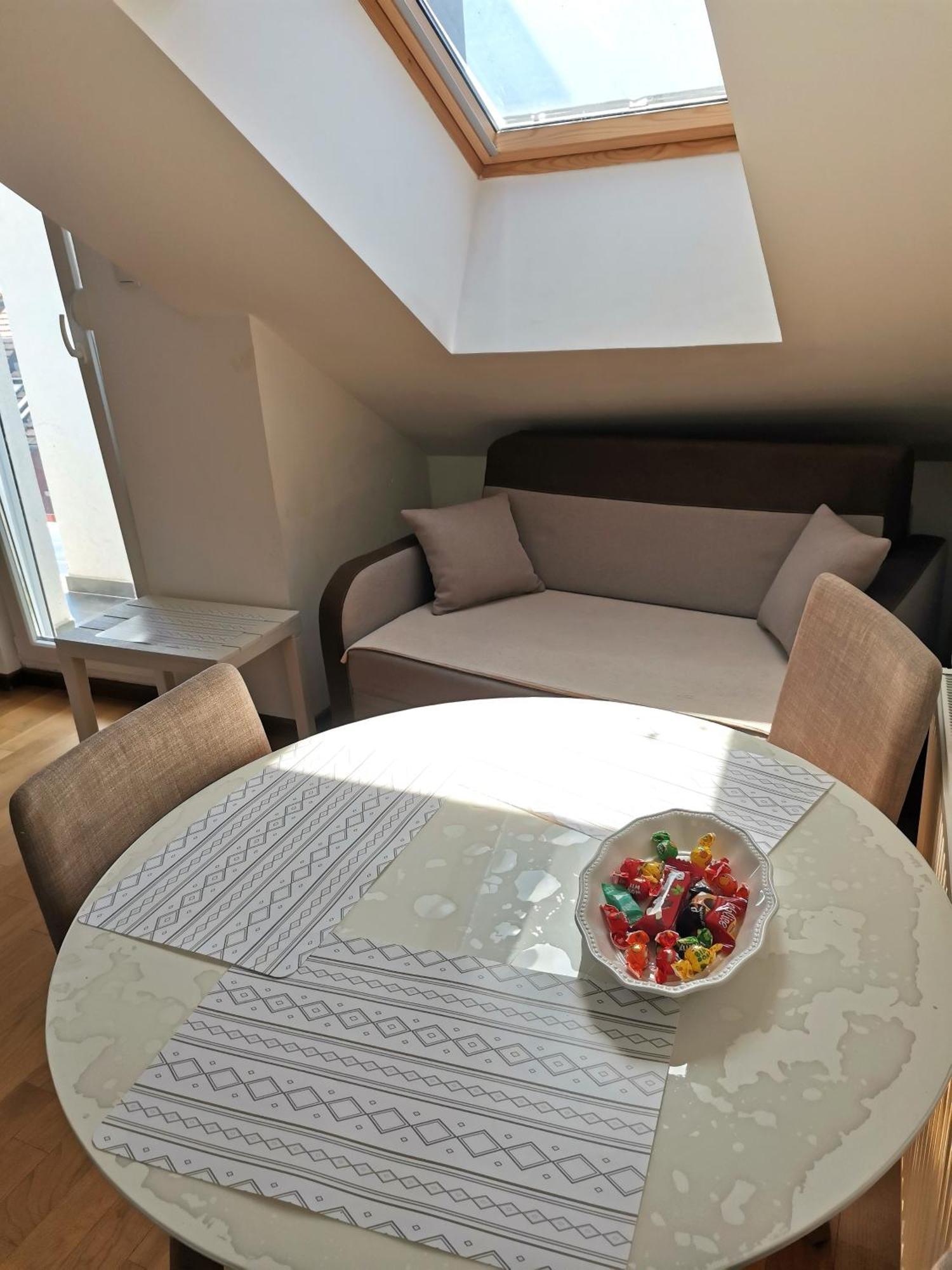 Stan Na Dan M Apartamento Novi Sad Exterior foto